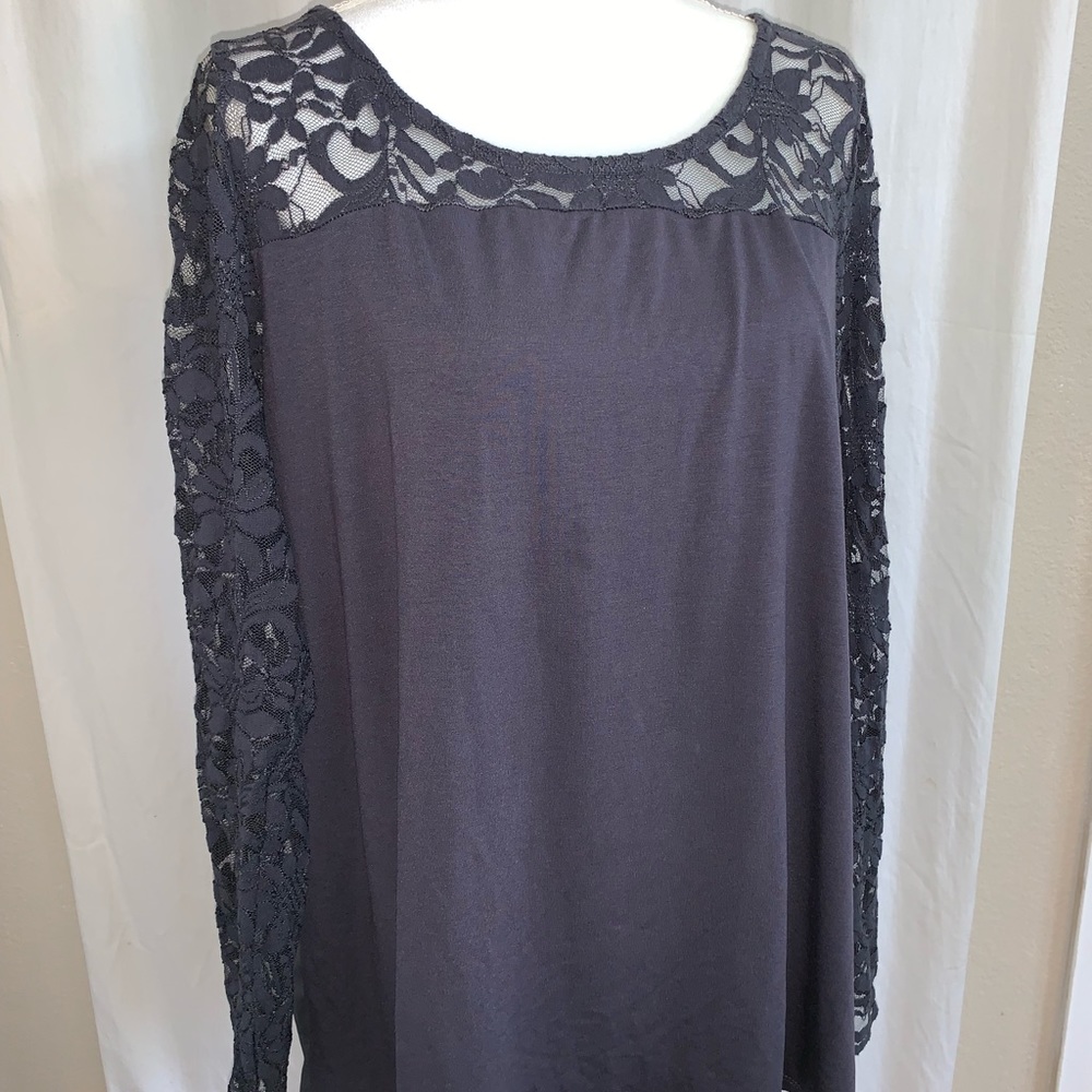 Torrid lace sleeve blouse